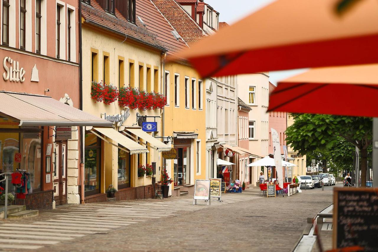 Hotel-Pension Zum Markt Torgau Exterior photo