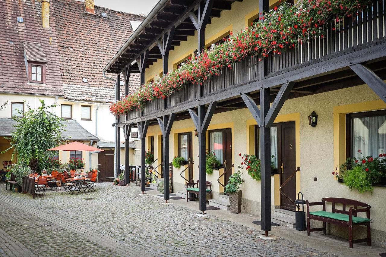 Hotel-Pension Zum Markt Torgau Exterior photo